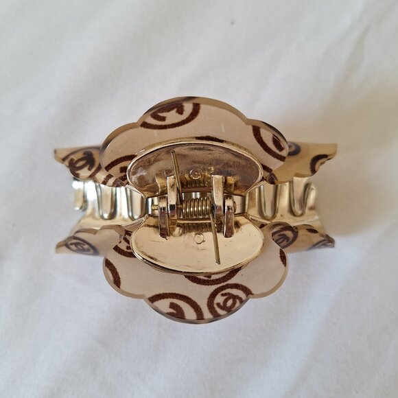 2-for-1 Winners Claw Hair Clips - Picture 7 of 8